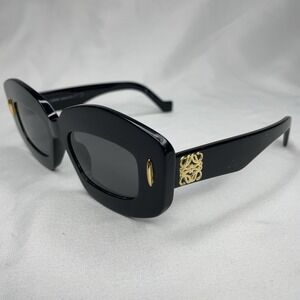 Loewe Chunky Anagram LW40114I Sunglasses Black Gold Cat Eye Chic Made In Italy